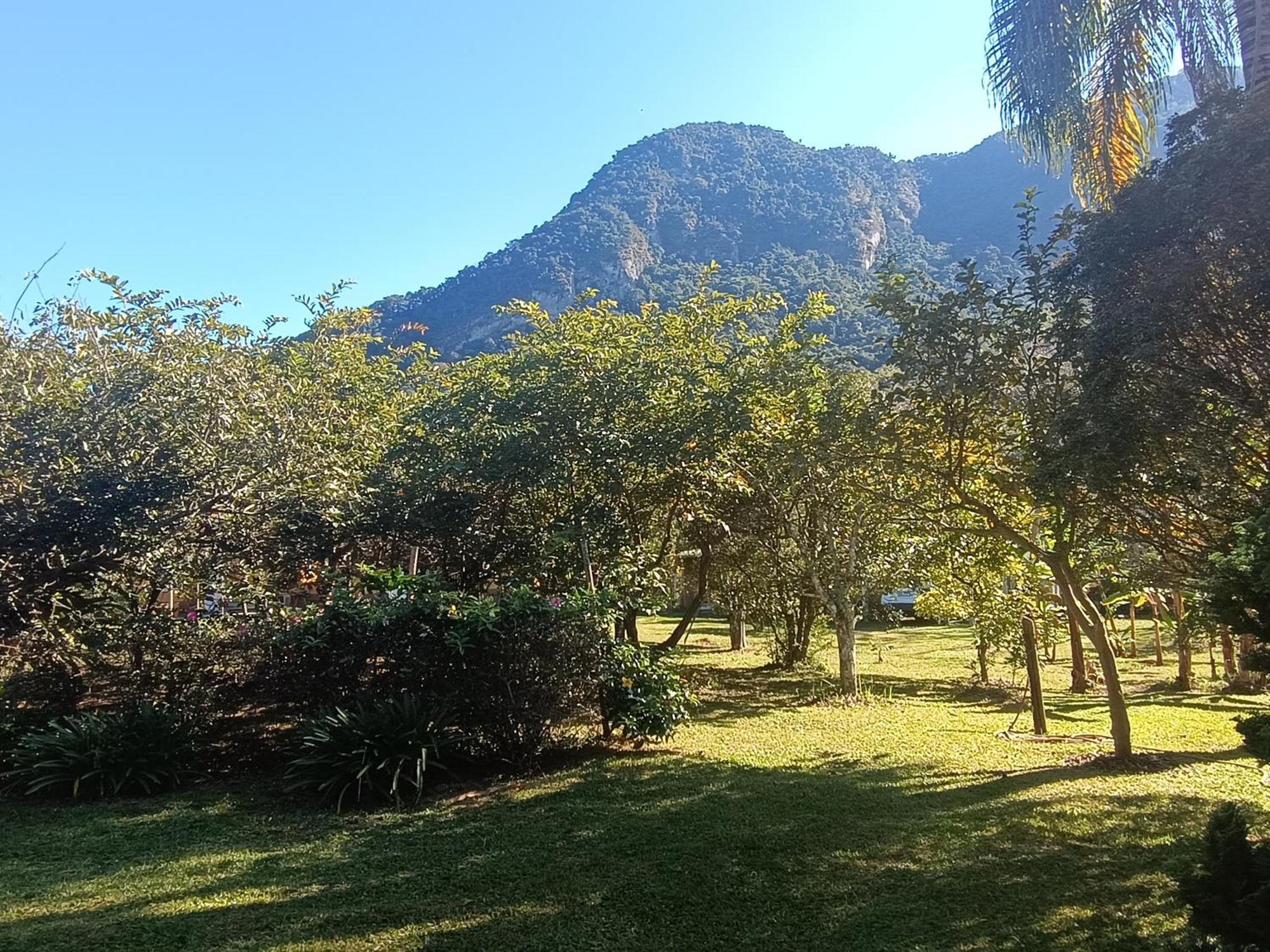 Entrevistas Chales E Suites São Bento do Sapucaí Exterior foto