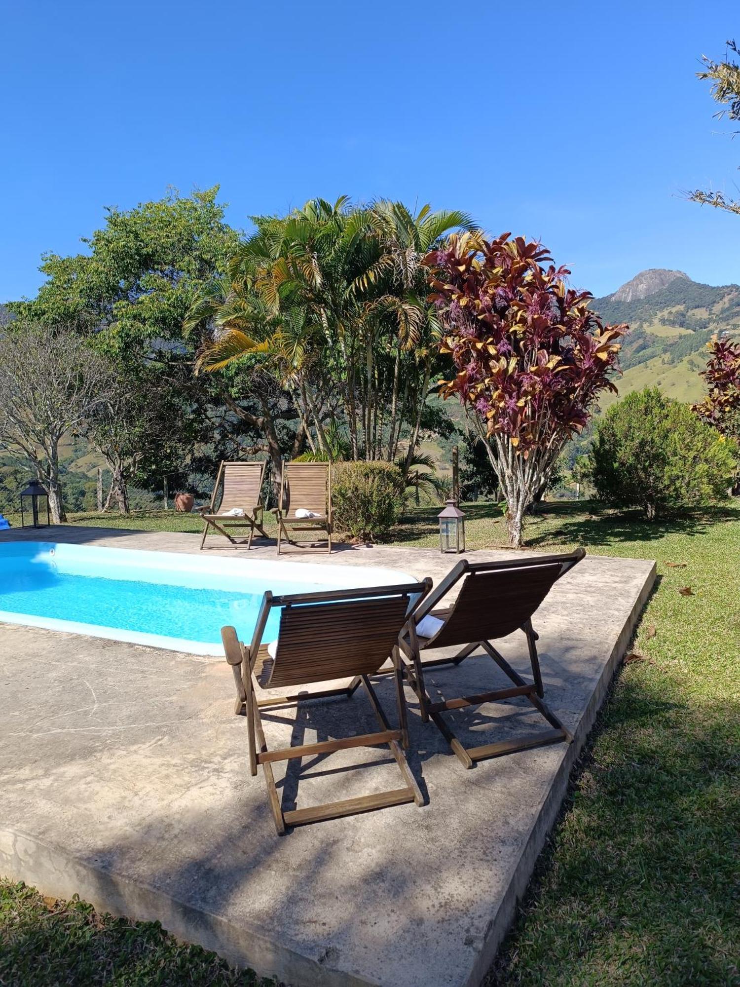 Entrevistas Chales E Suites São Bento do Sapucaí Exterior foto